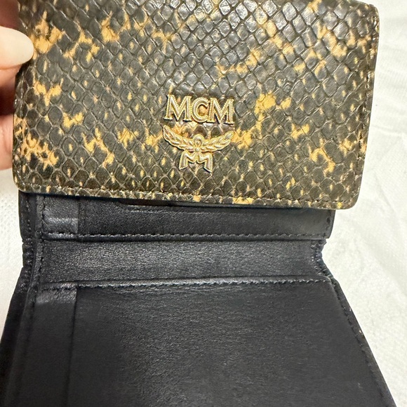 MCM Python Patterned Card Holder - Picture 3 of 9